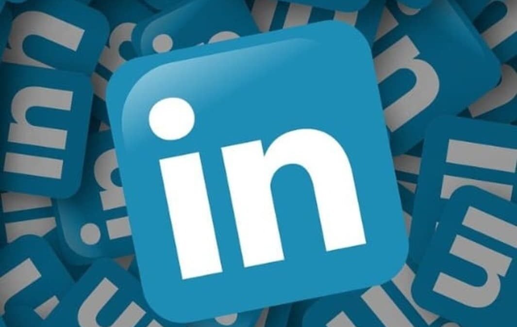 Why Blogging on LinkedIn Is a Smart Move